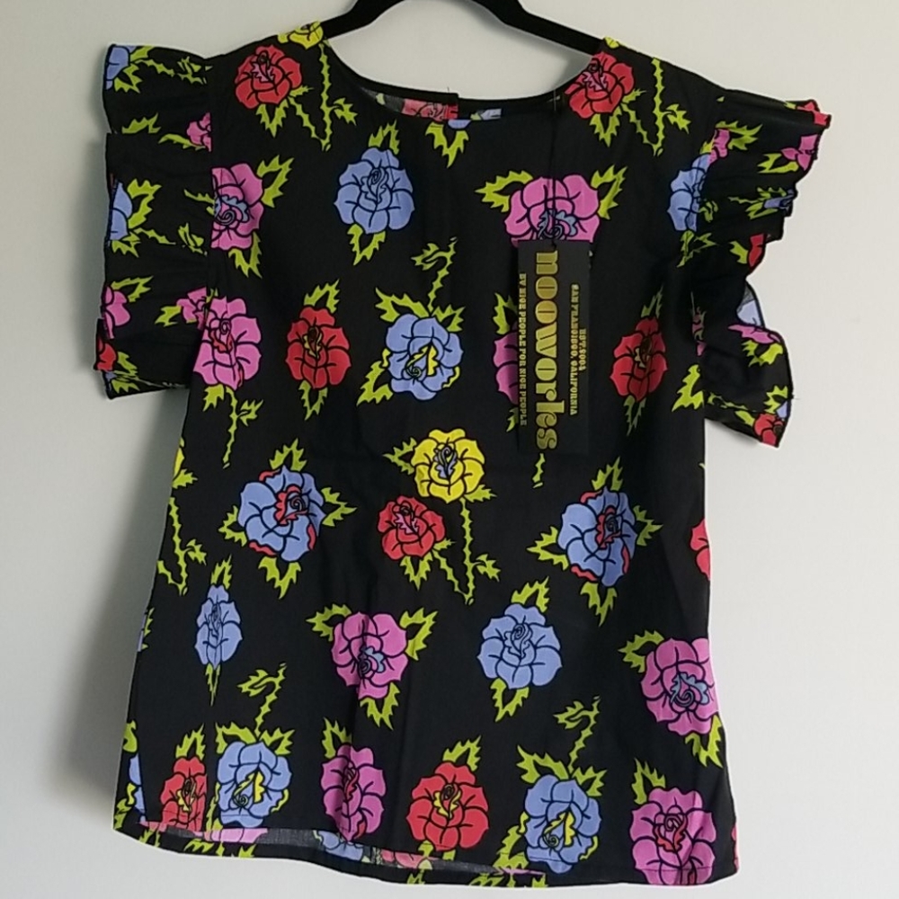 Nooworks Roses floral print ruffle top L